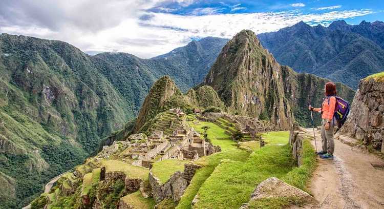 Vista panoramica de Machu Picchu