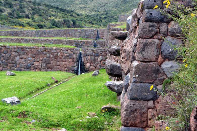 Canales hidraúlicos de Tipón - Valle Sur Cusco